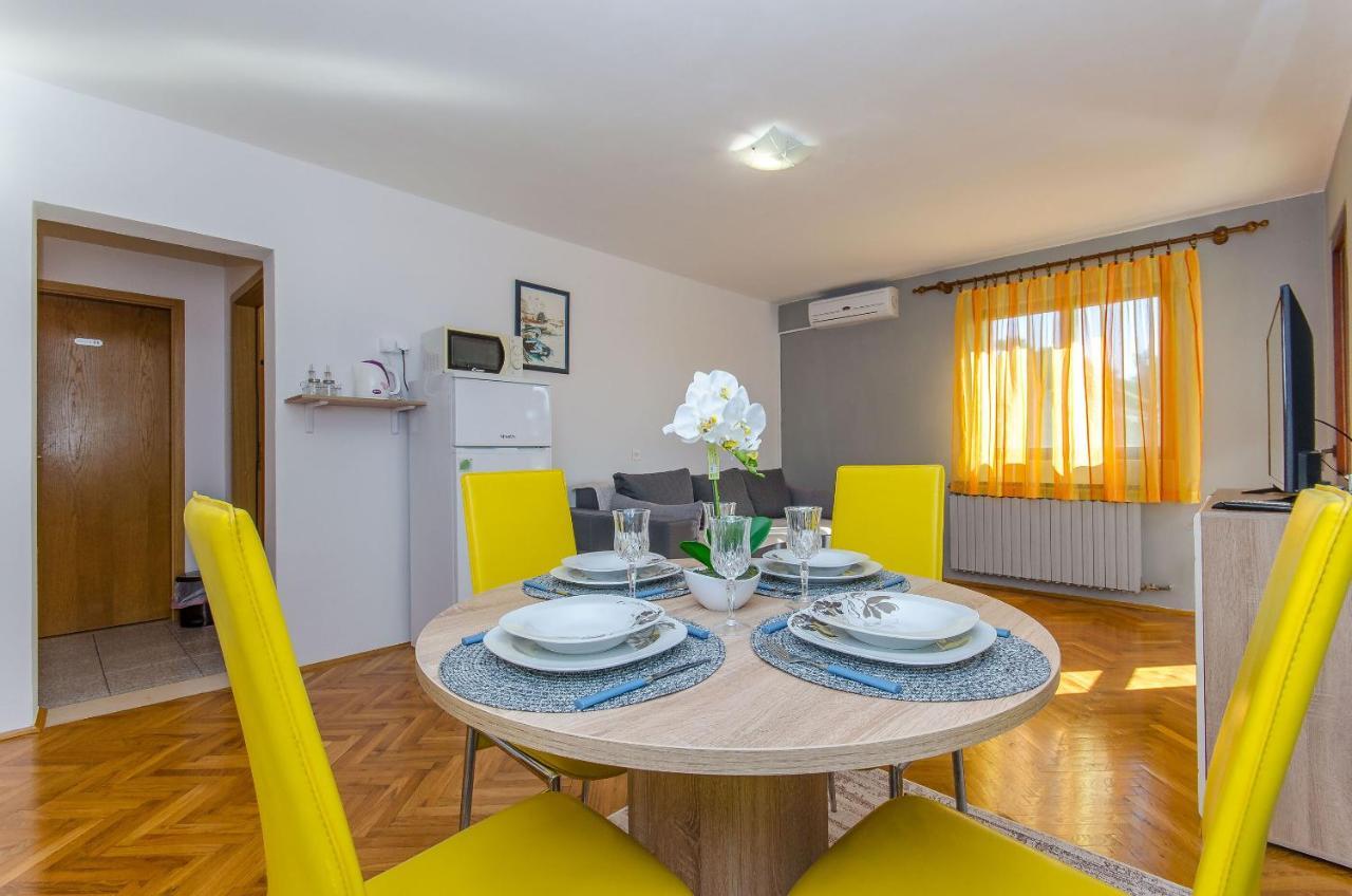 מאקרסקה Apartments Marinko מראה חיצוני תמונה