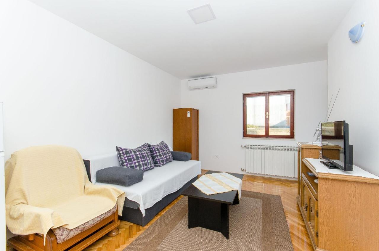 מאקרסקה Apartments Marinko מראה חיצוני תמונה