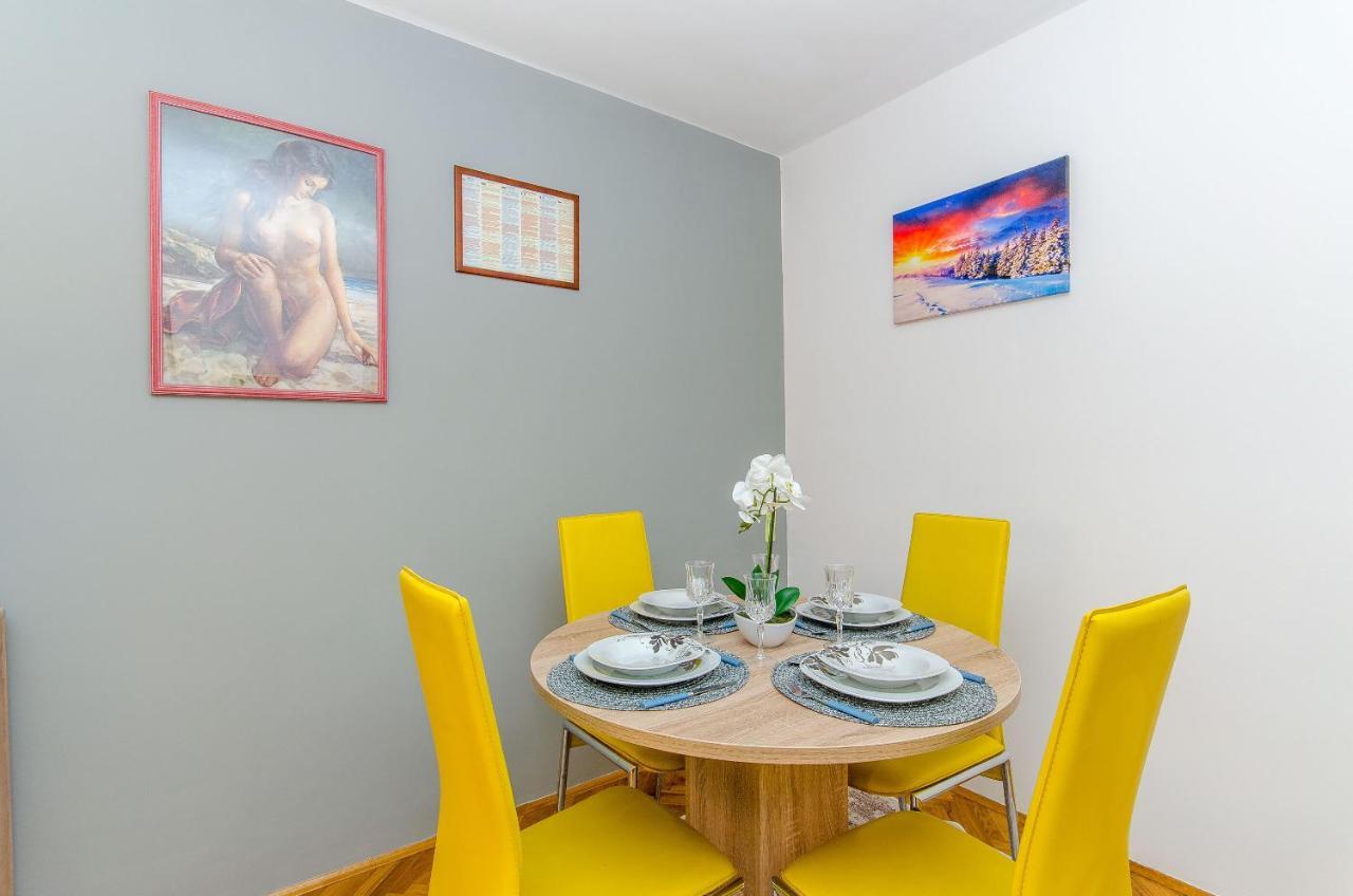 מאקרסקה Apartments Marinko מראה חיצוני תמונה