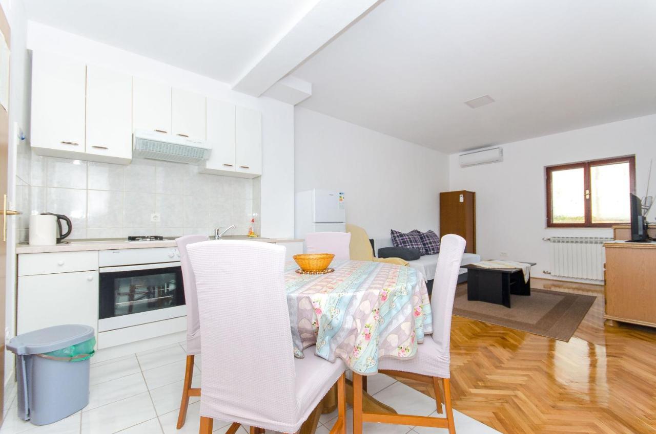 מאקרסקה Apartments Marinko מראה חיצוני תמונה
