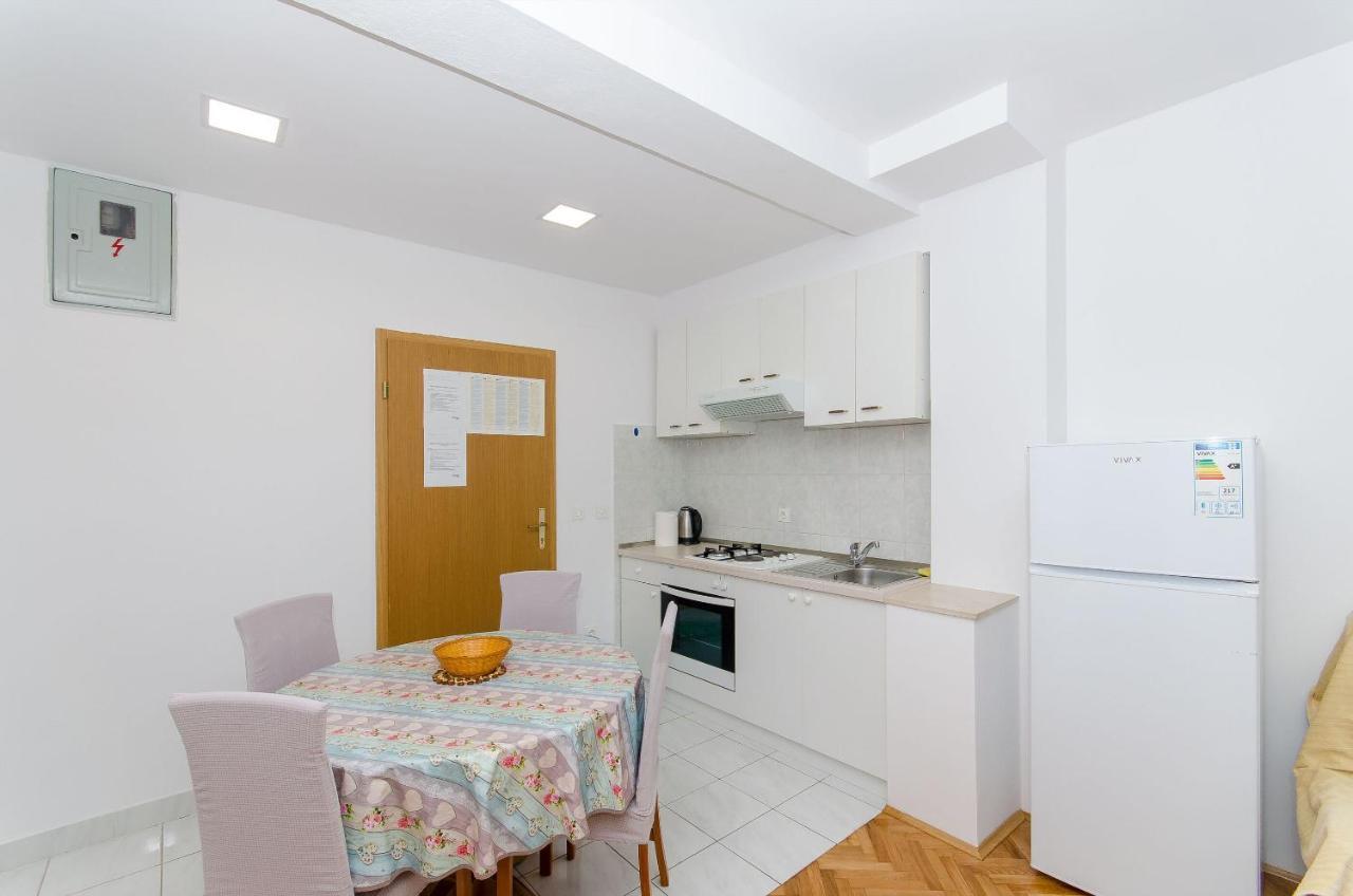 מאקרסקה Apartments Marinko מראה חיצוני תמונה