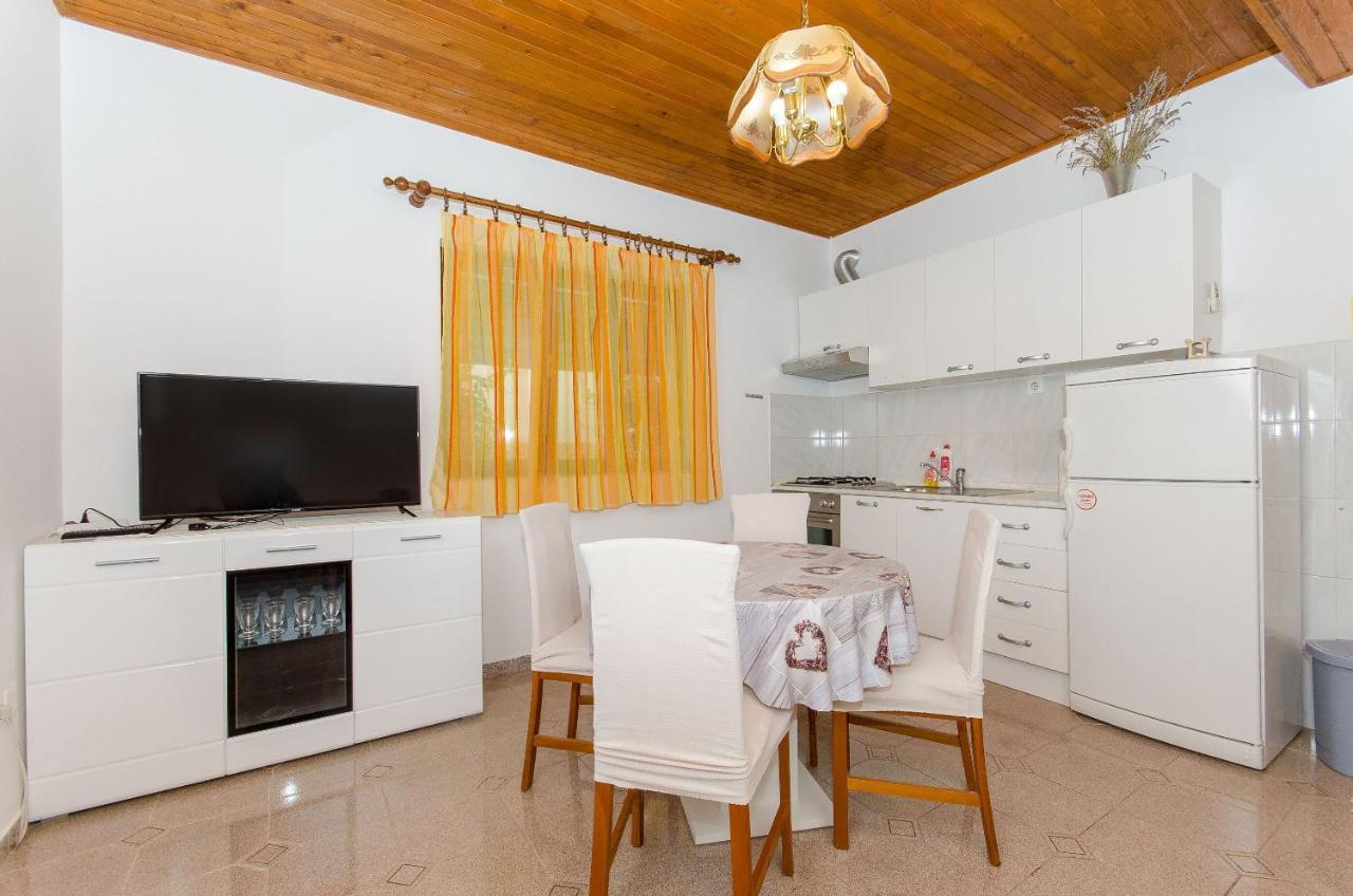 מאקרסקה Apartments Marinko מראה חיצוני תמונה