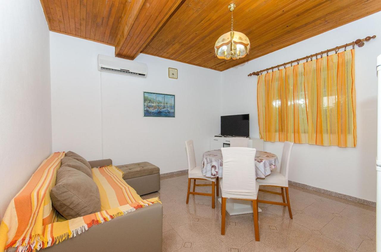 מאקרסקה Apartments Marinko מראה חיצוני תמונה